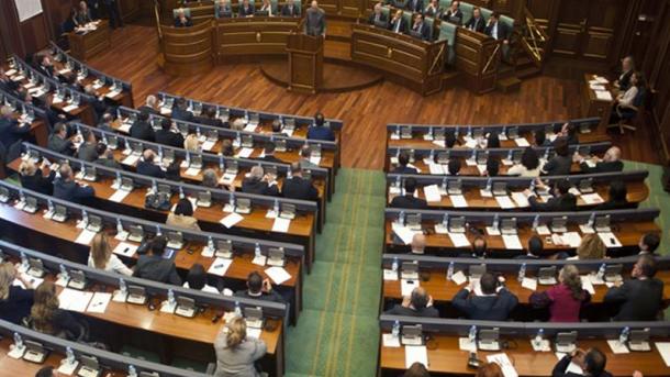 科索沃议会被废除
